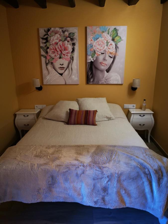 Cal Duran Bed and Breakfast Esparreguera Kamer foto