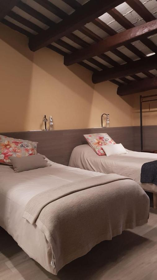 Cal Duran Bed and Breakfast Esparreguera Buitenkant foto
