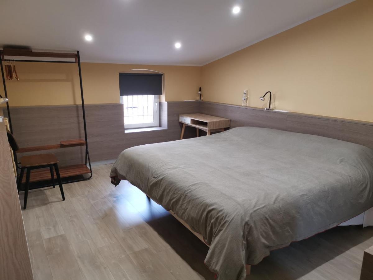 Cal Duran Bed and Breakfast Esparreguera Buitenkant foto