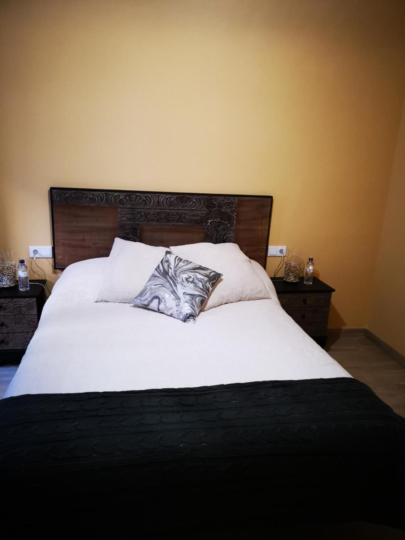 Cal Duran Bed and Breakfast Esparreguera Kamer foto